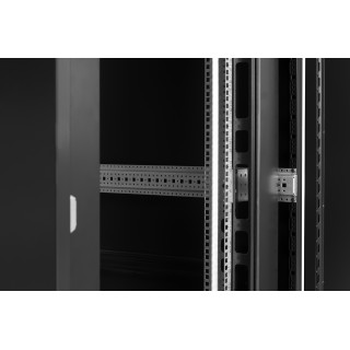 Zestaw 2 prowadnic pionowych 42U do szaf CobiCabling, RAL 9005 czarne